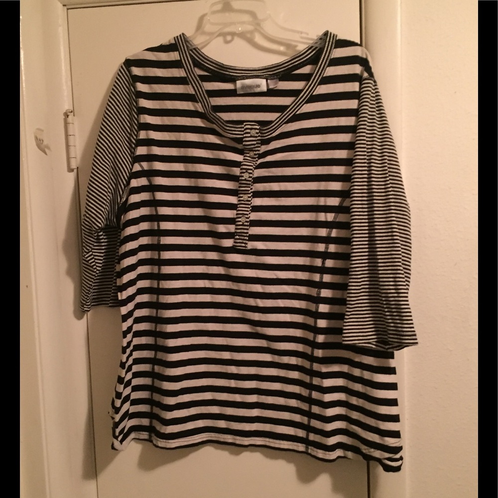 Top Avenue Striped Buttons Slimming Lines 22-24
